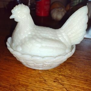 Milk glass hen on nest